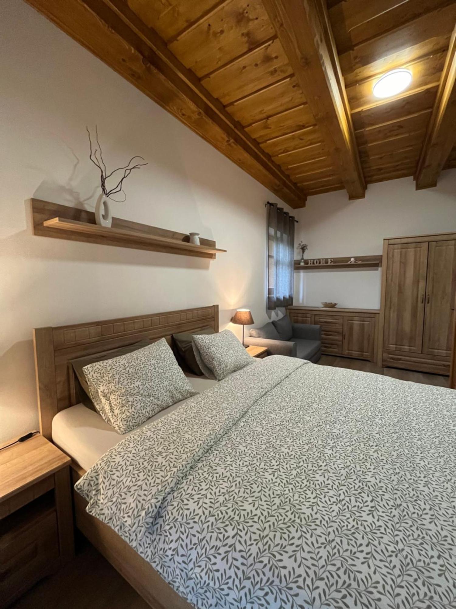 Apartmany La Siska เซตีน ภายนอก รูปภาพ